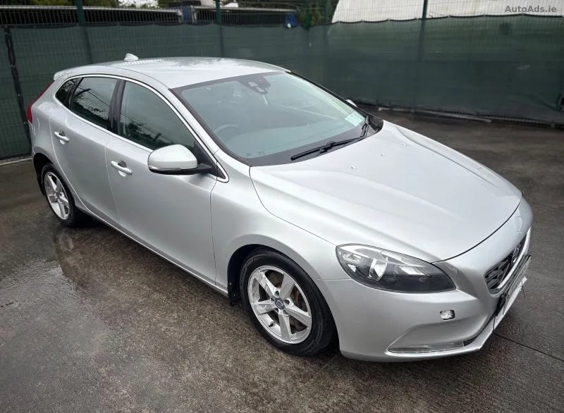 2016 Volvo V40