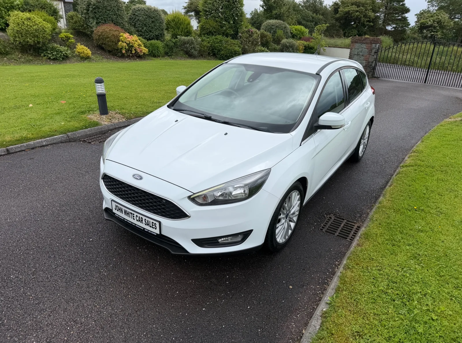 2016 Ford Focus – photo 1