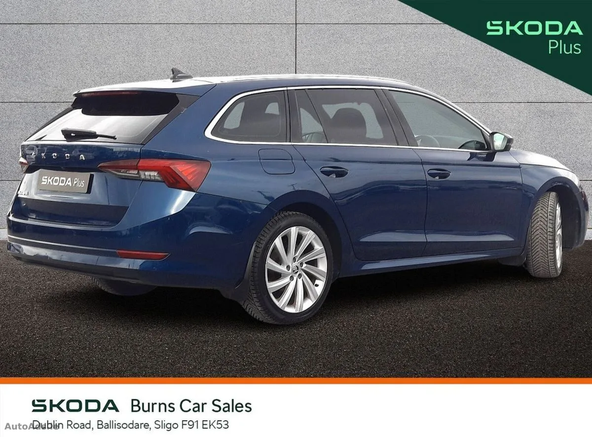 2023 Skoda Octavia – photo 3