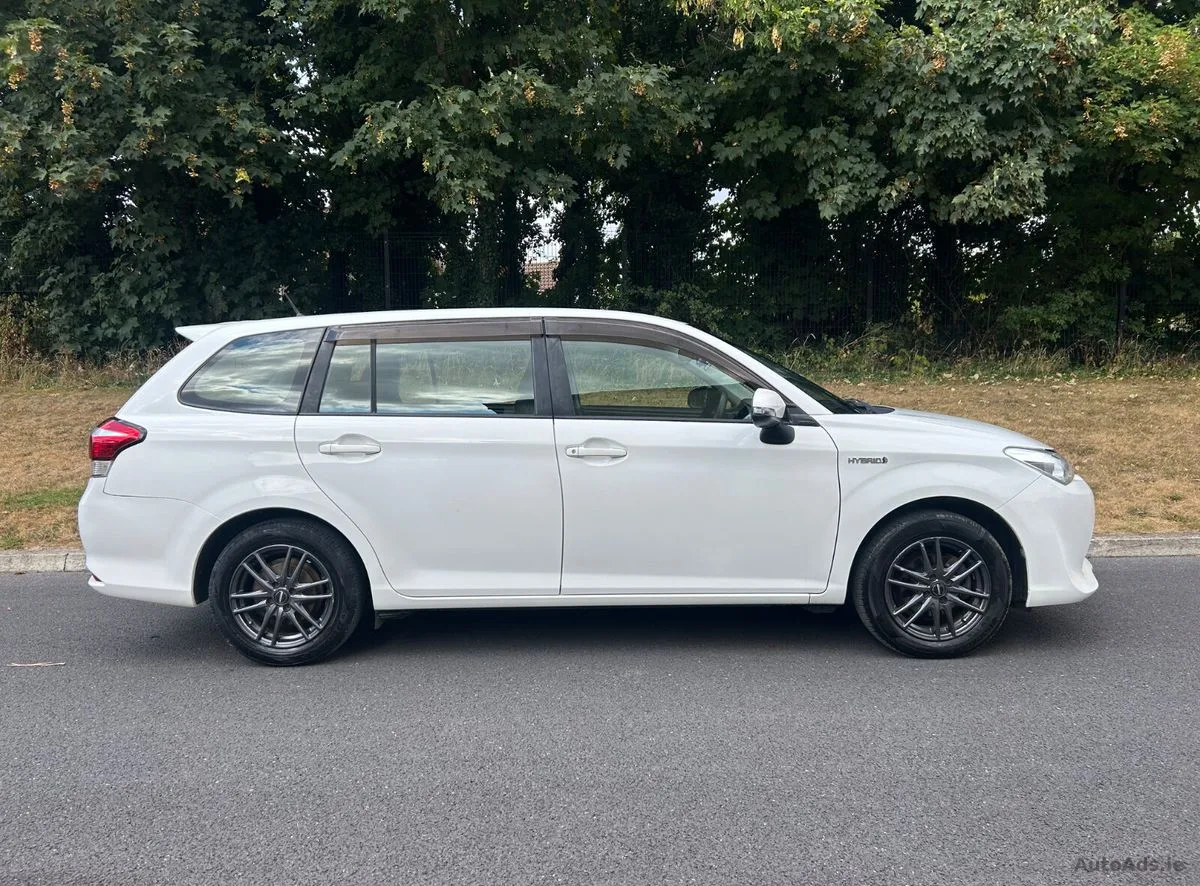 2016 Toyota Corolla – photo 3
