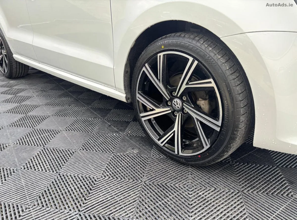 2014 Volkswagen Polo – photo 2
