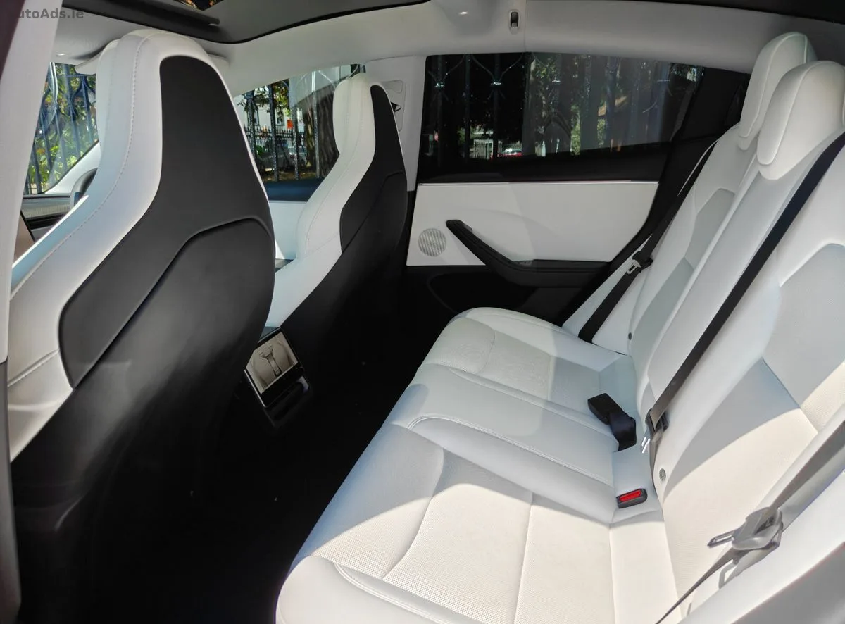 2024 Tesla Model 3 – photo 10
