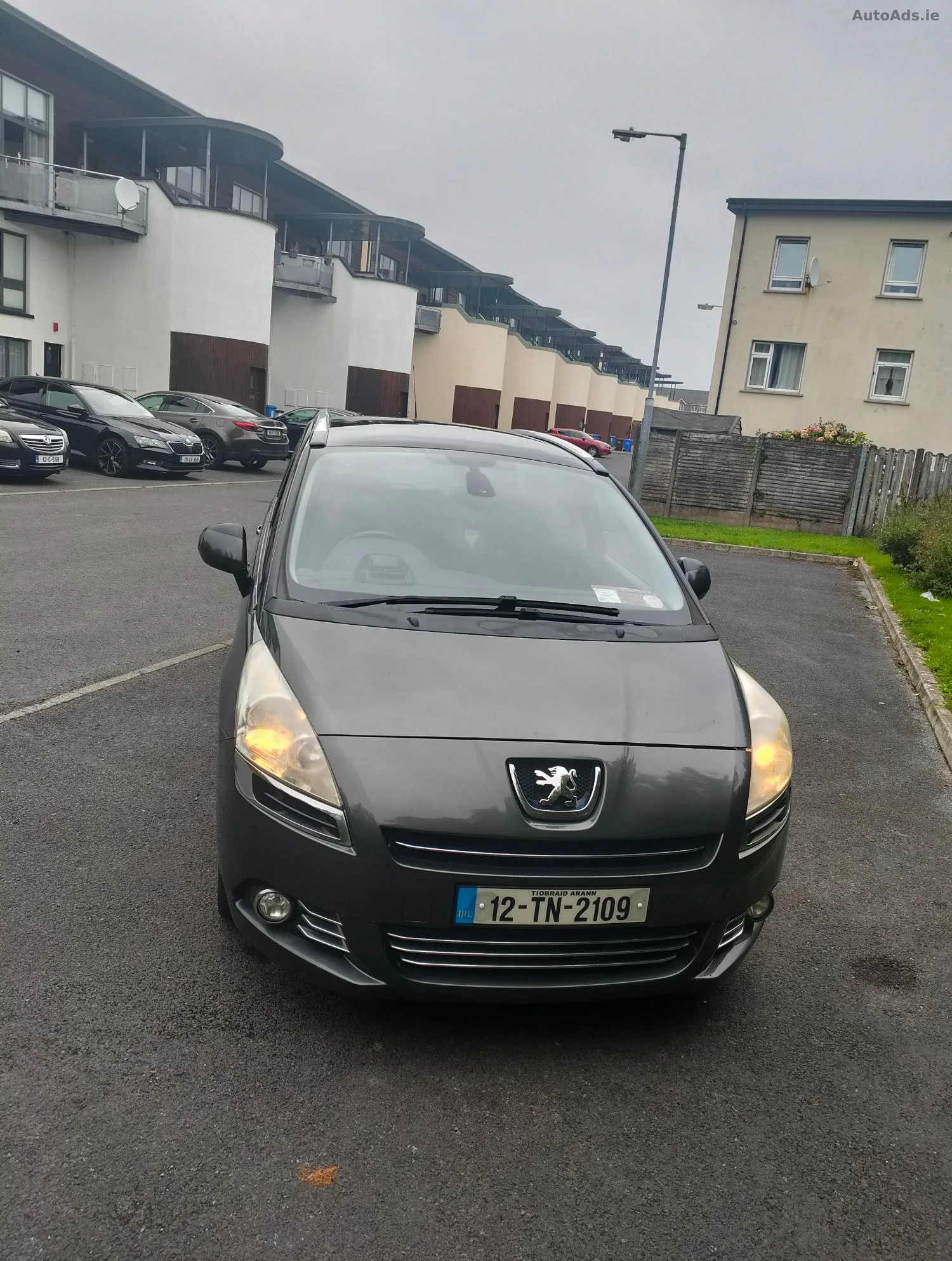 2012 Peugeot 5008