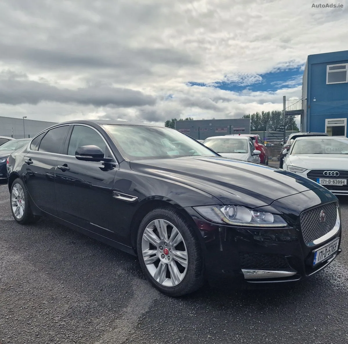 2017 Jaguar XF