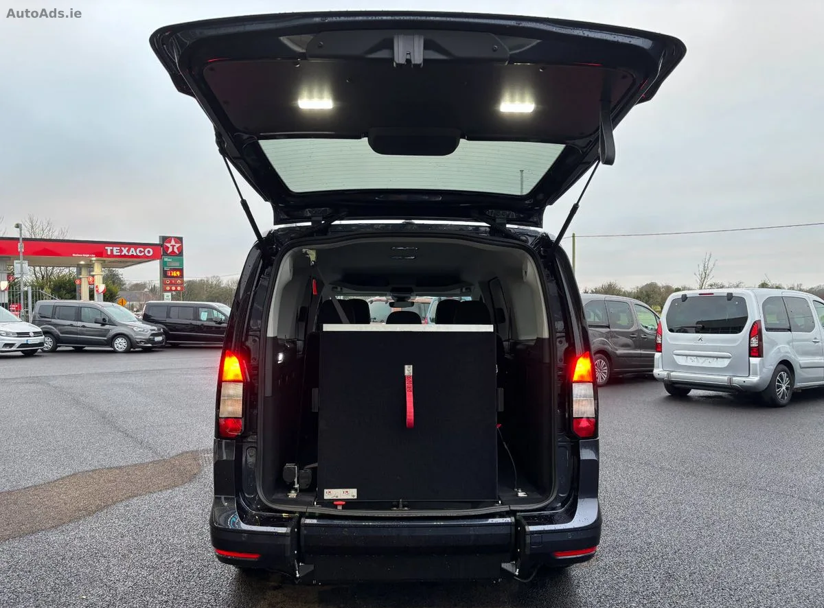 2026 Ford Tourneo Connect – photo 10