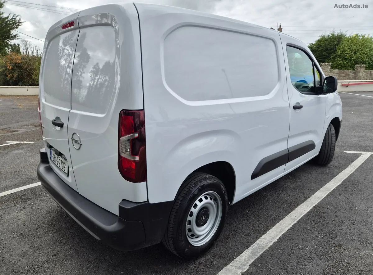 2026 Opel Combo – photo 3