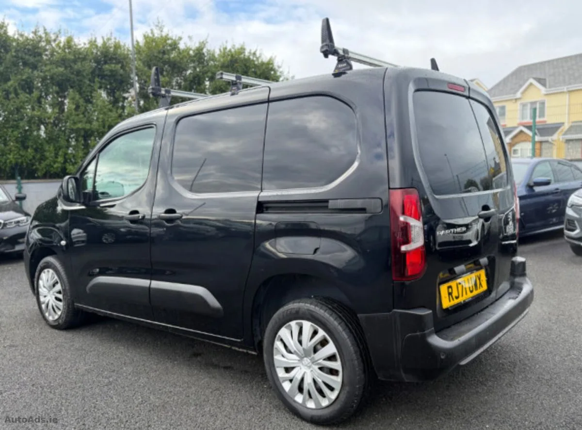 2022 Peugeot Partner – photo 2