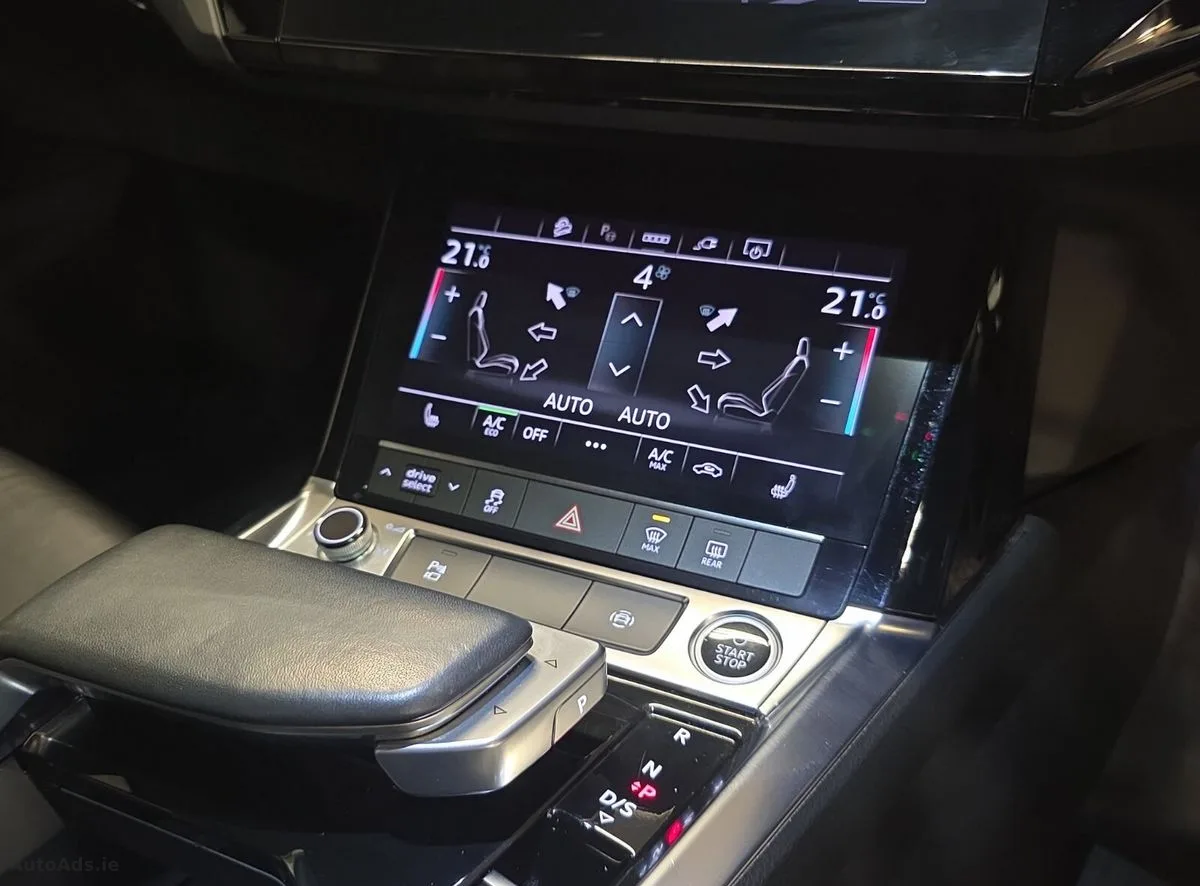 2023 Audi Q8 e-tron – photo 14