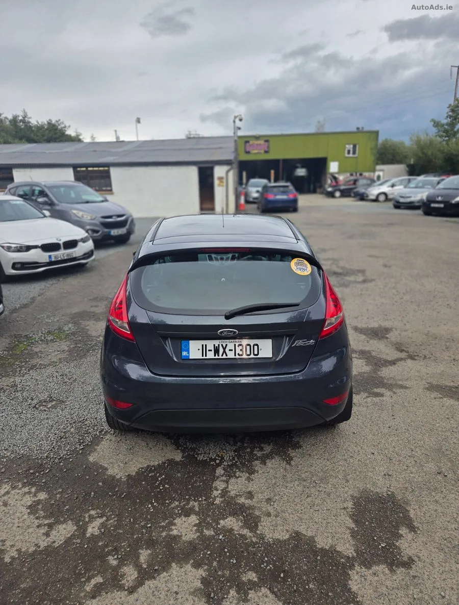 2011 Ford Fiesta – photo 11