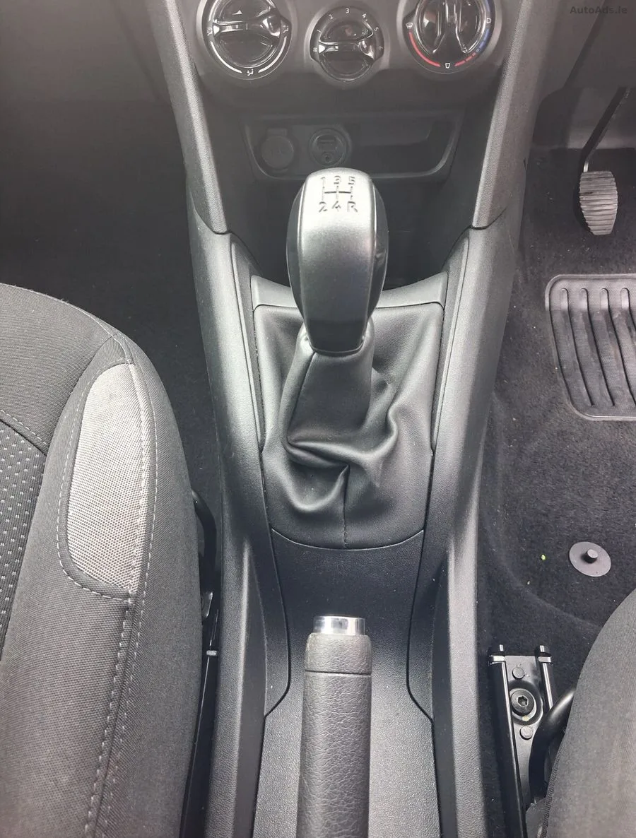 2015 Peugeot 208 – photo 19