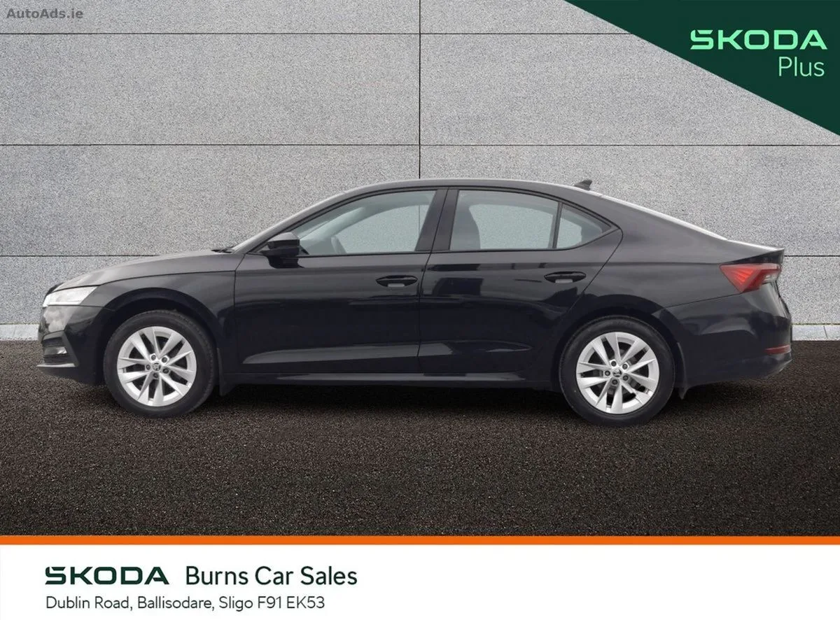 2023 Skoda Octavia – photo 6