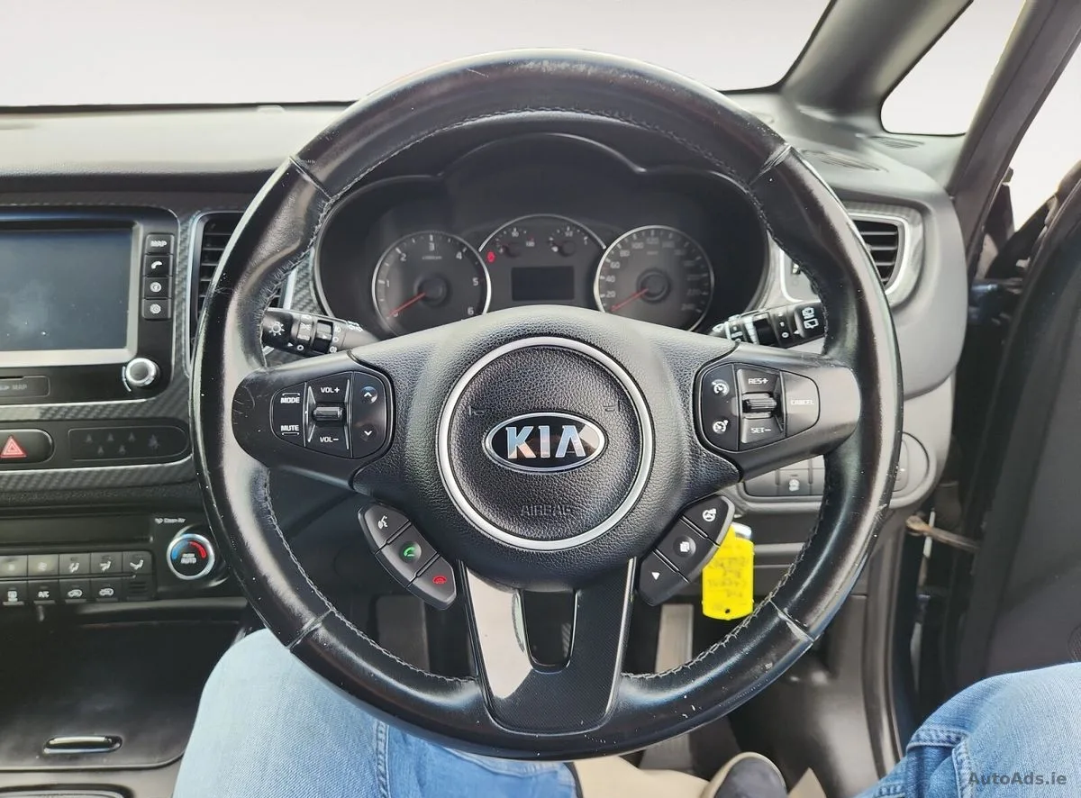 2017 Kia Carens – photo 13
