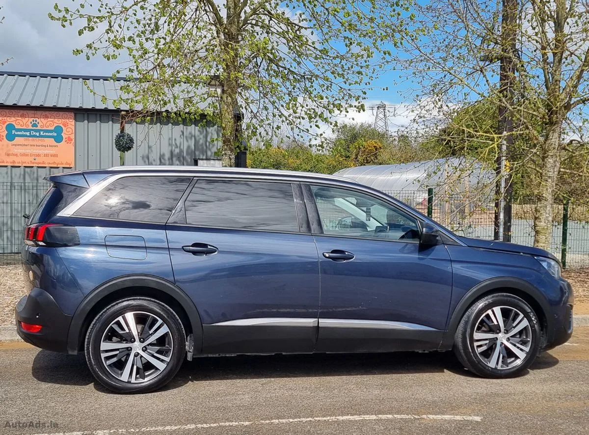 2019 Peugeot 5008 – photo 12