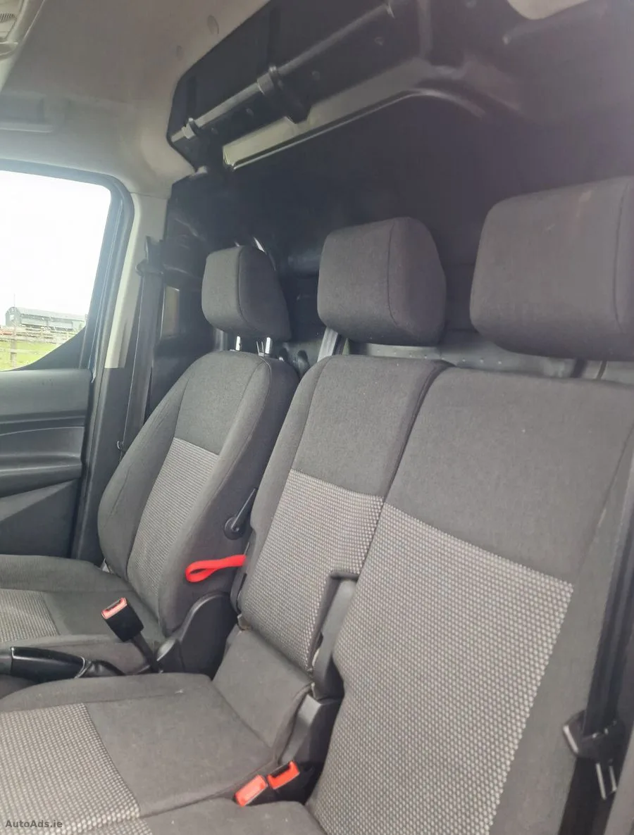 2018 Ford Transit – photo 15