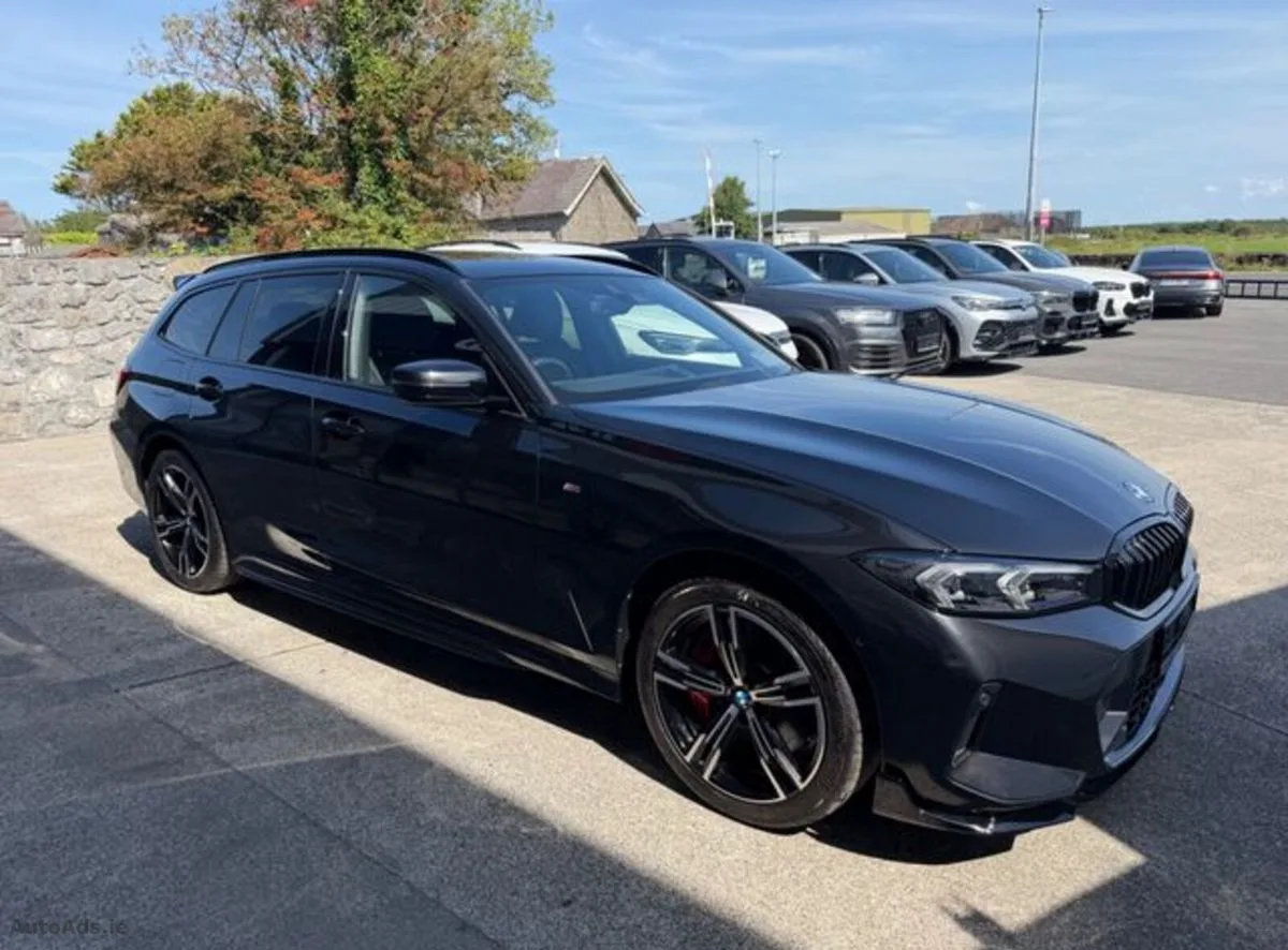 2025 BMW 3-Series – photo 5