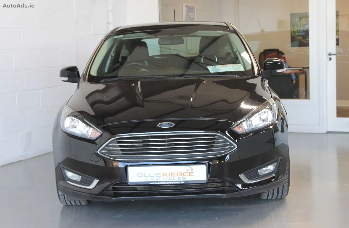 2019 Ford Focus – photo 2