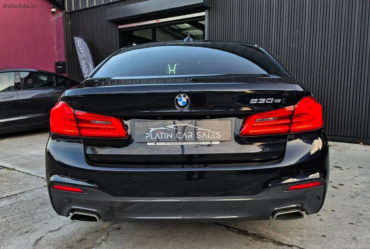 2019 BMW 5-Series – photo 9