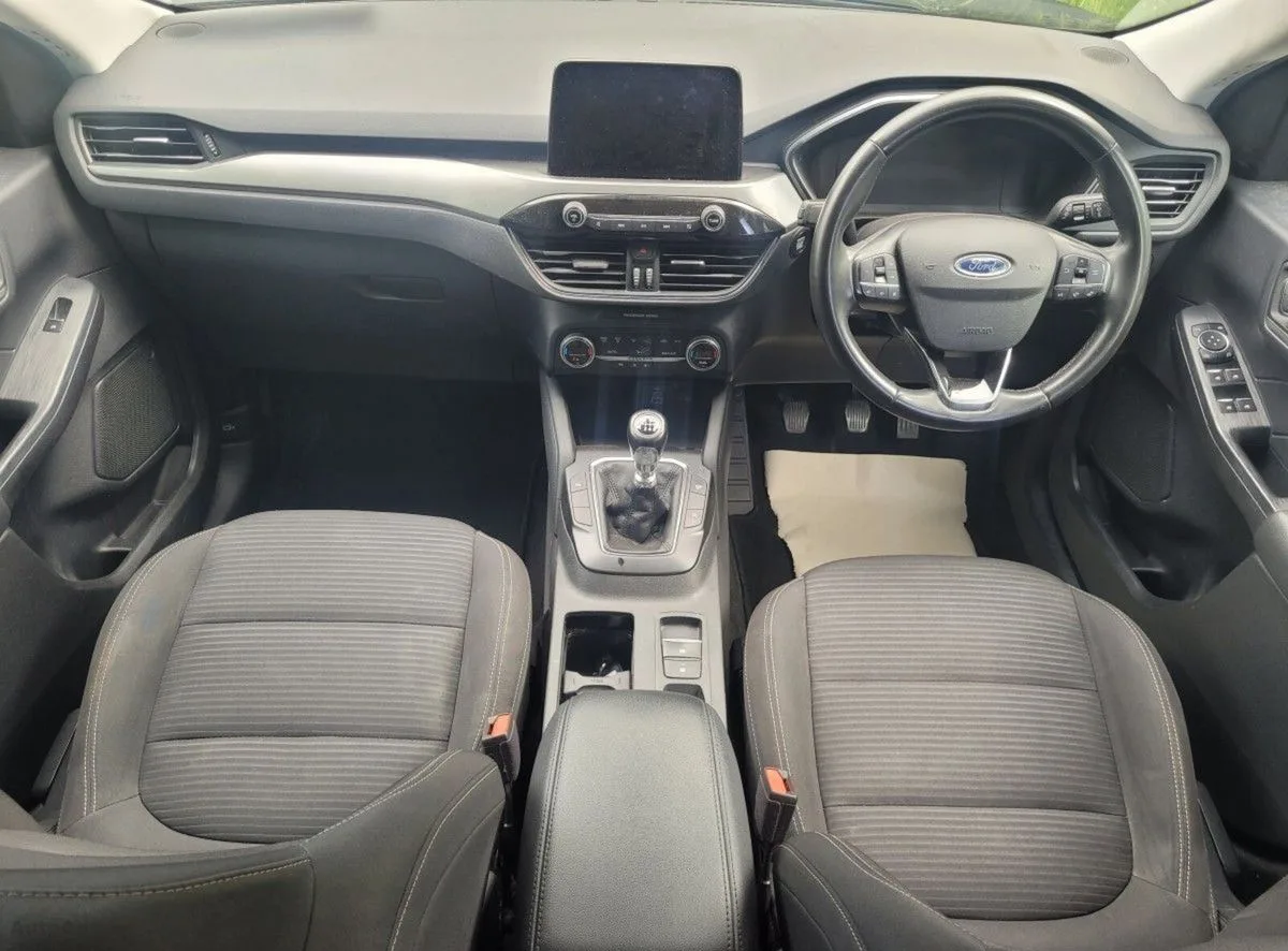 2022 Ford Kuga – photo 11