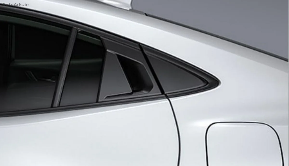 2024 Toyota Prius – photo 5