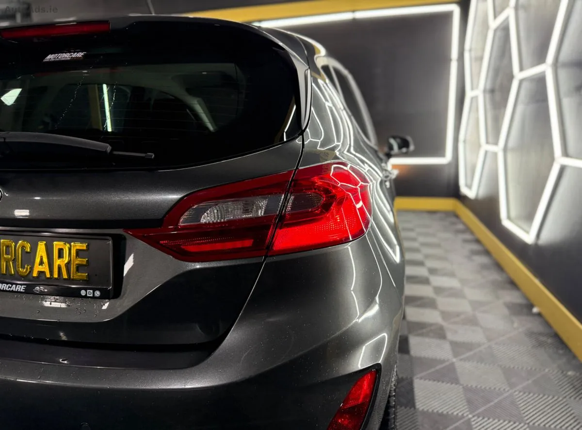 2018 Ford Fiesta – photo 11
