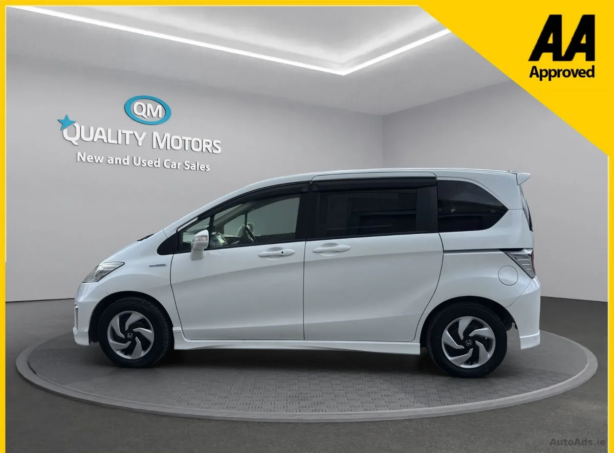 2015 Honda Freed – photo 4