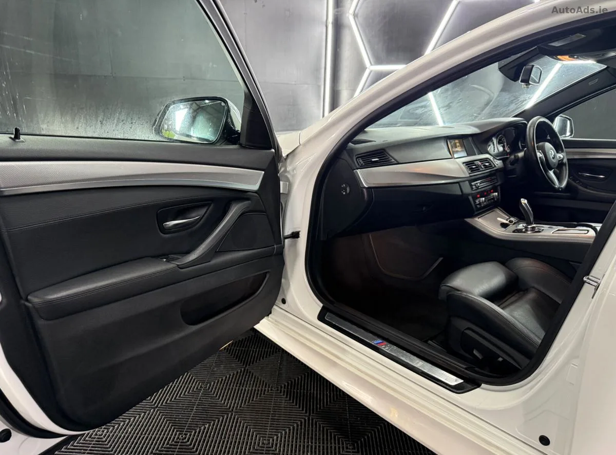 2015 BMW 5-Series – photo 18