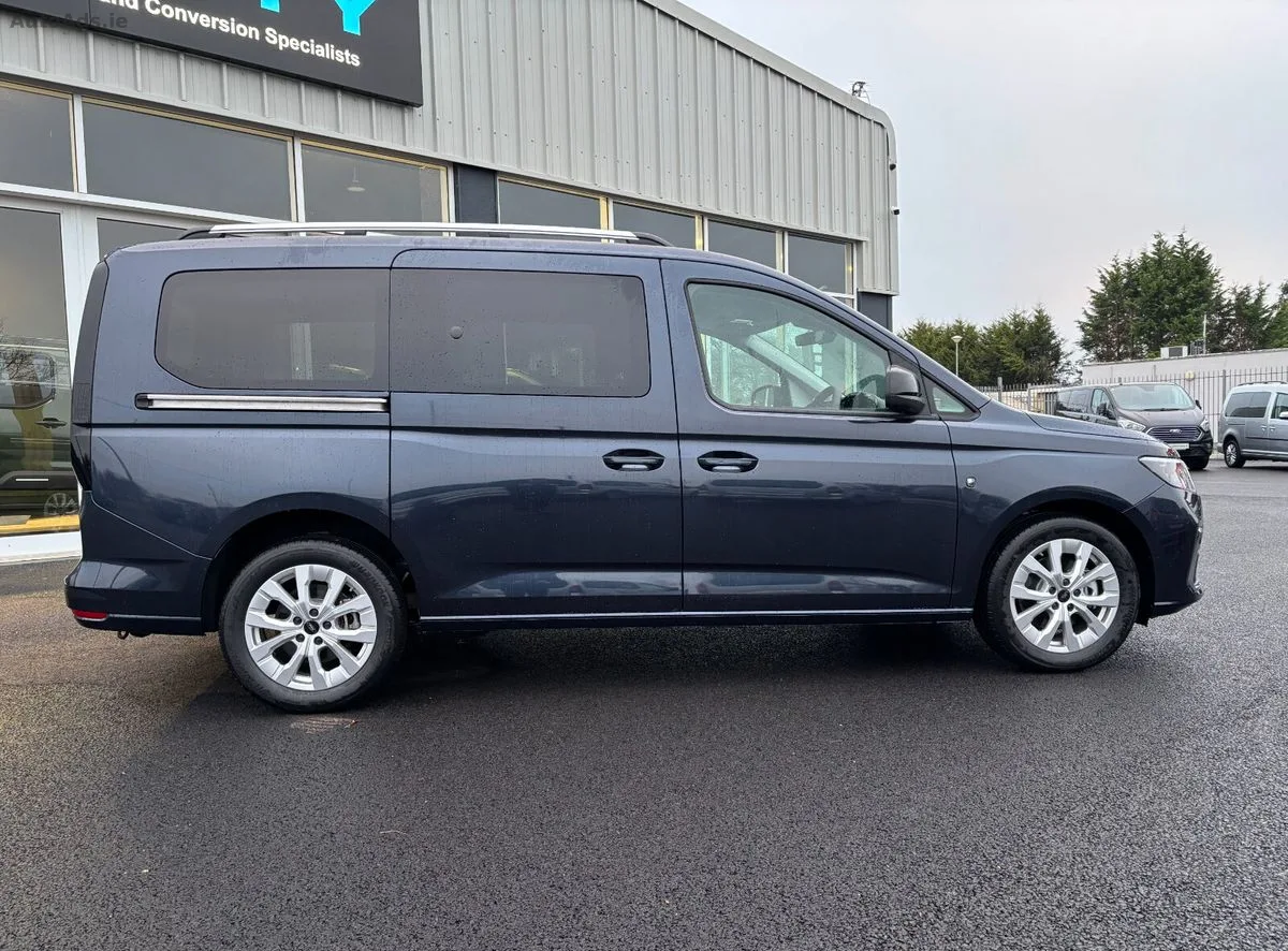 2026 Ford Tourneo Connect – photo 8