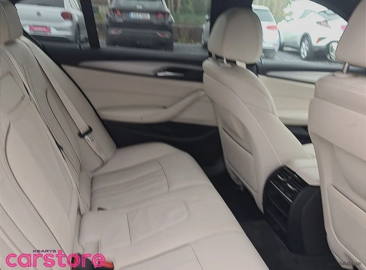 2019 BMW 5-Series – photo 13