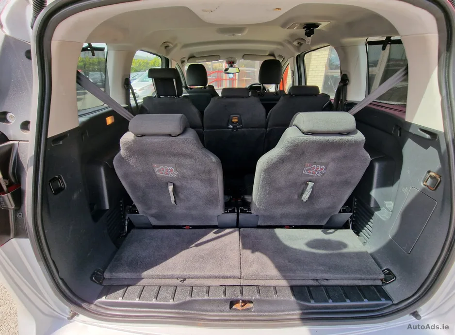 2015 Peugeot 5008 – photo 10