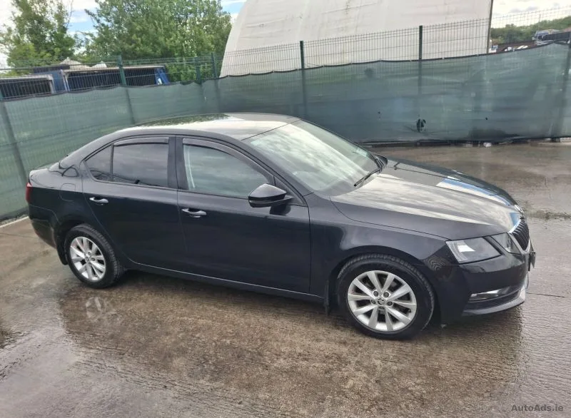2017 SKODA Octavia