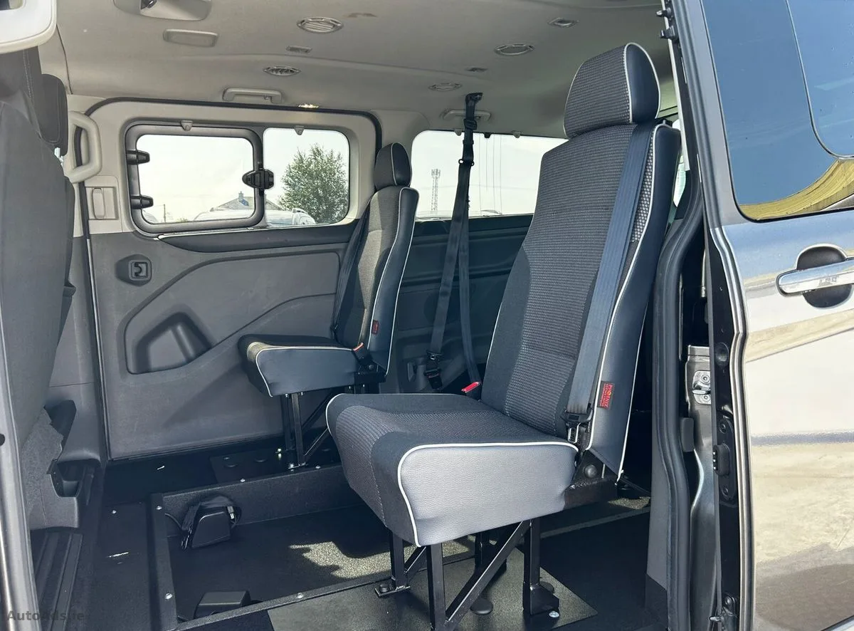 2021 Ford Tourneo Custom – photo 11