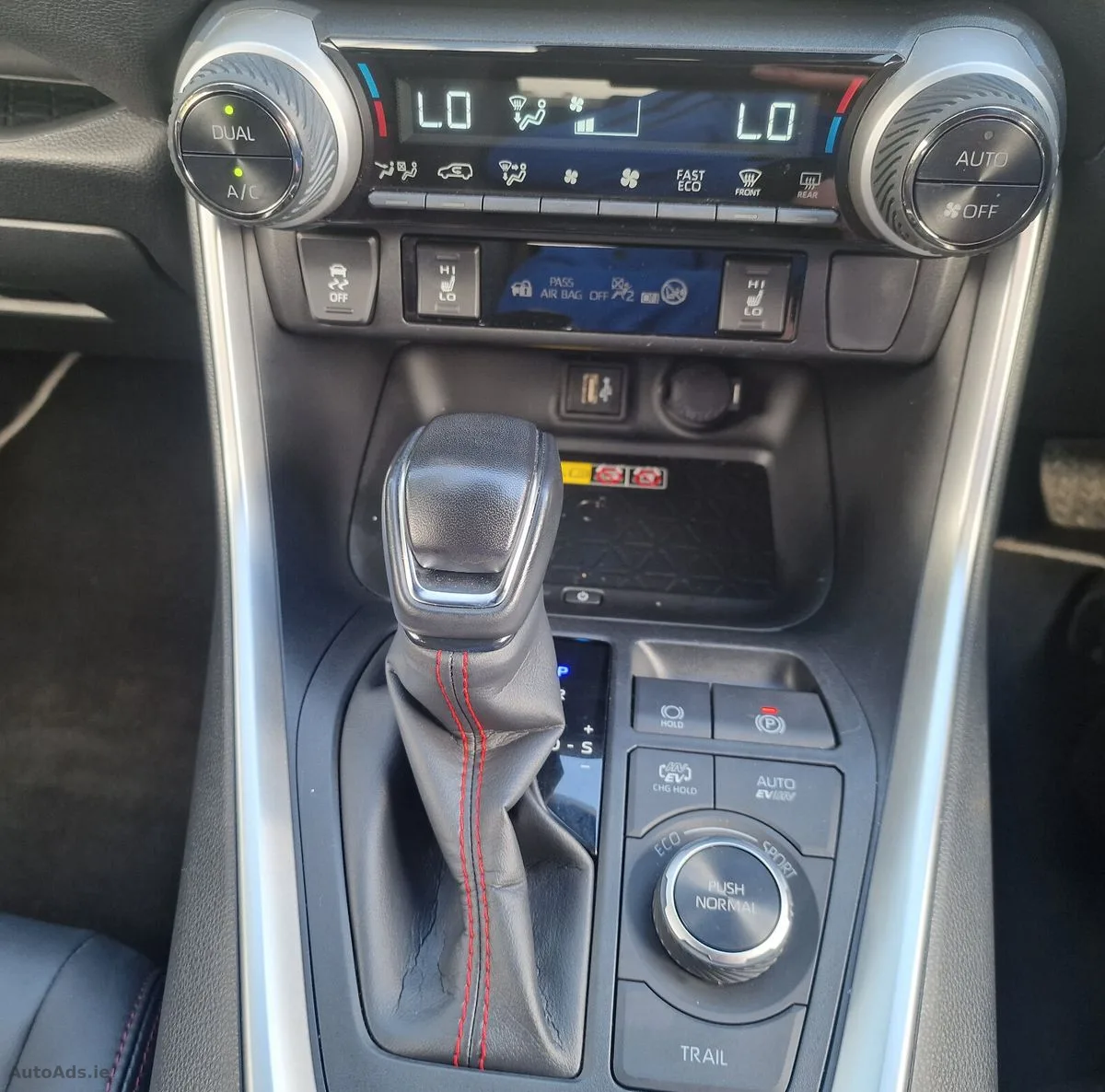 2024 Toyota RAV4 – photo 9