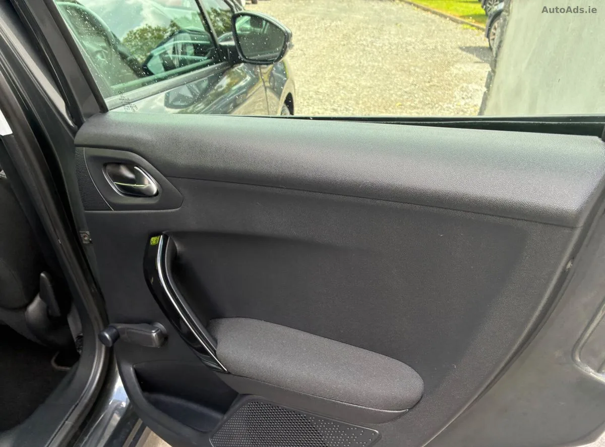 2016 Peugeot 208 – photo 16