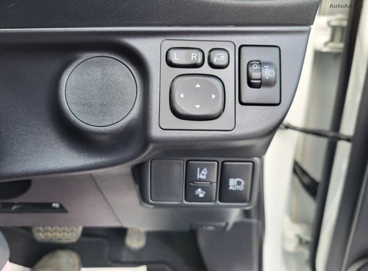 2020 Toyota Aqua – photo 20