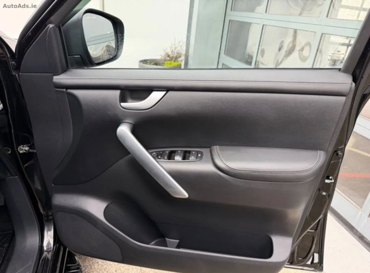 2020 Mercedes-Benz X-Class – photo 15
