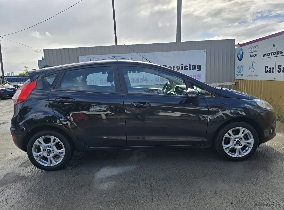 2016 Ford Fiesta – photo 11