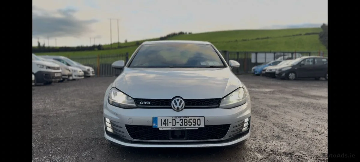2014 Volkswagen Golf – photo 2