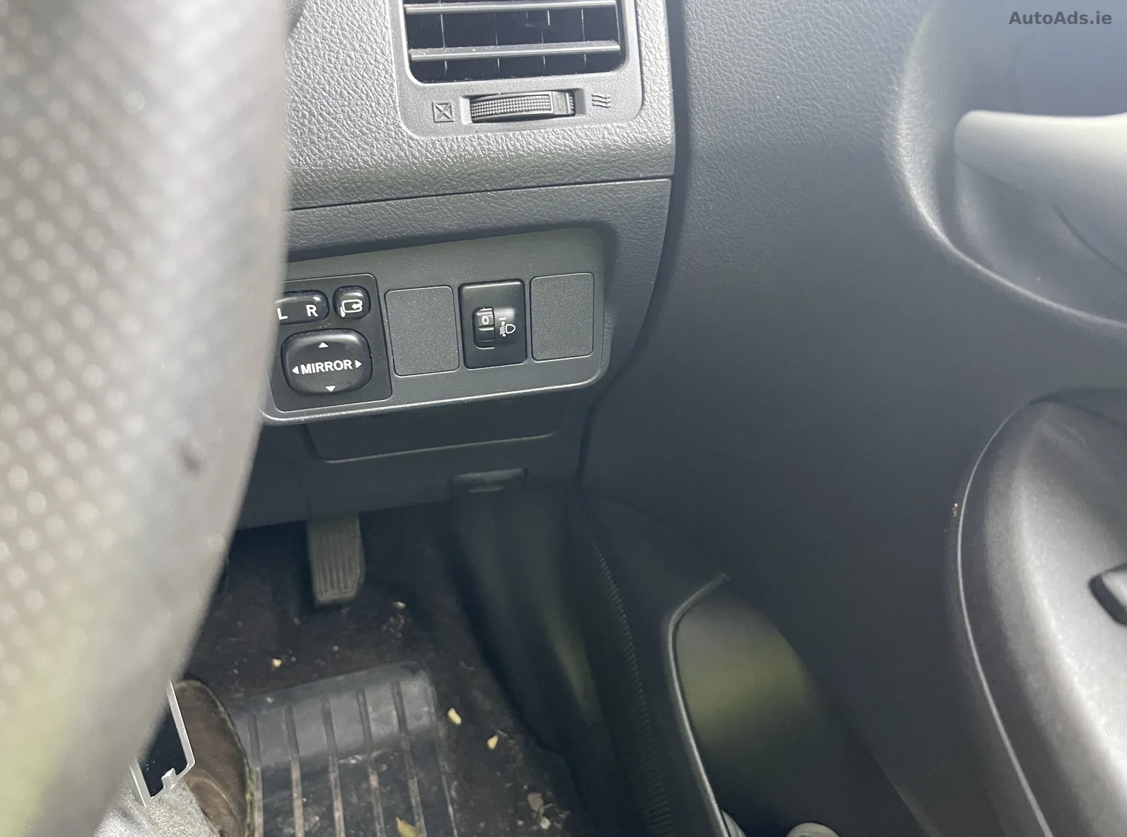 2012 Toyota Corolla – photo 4