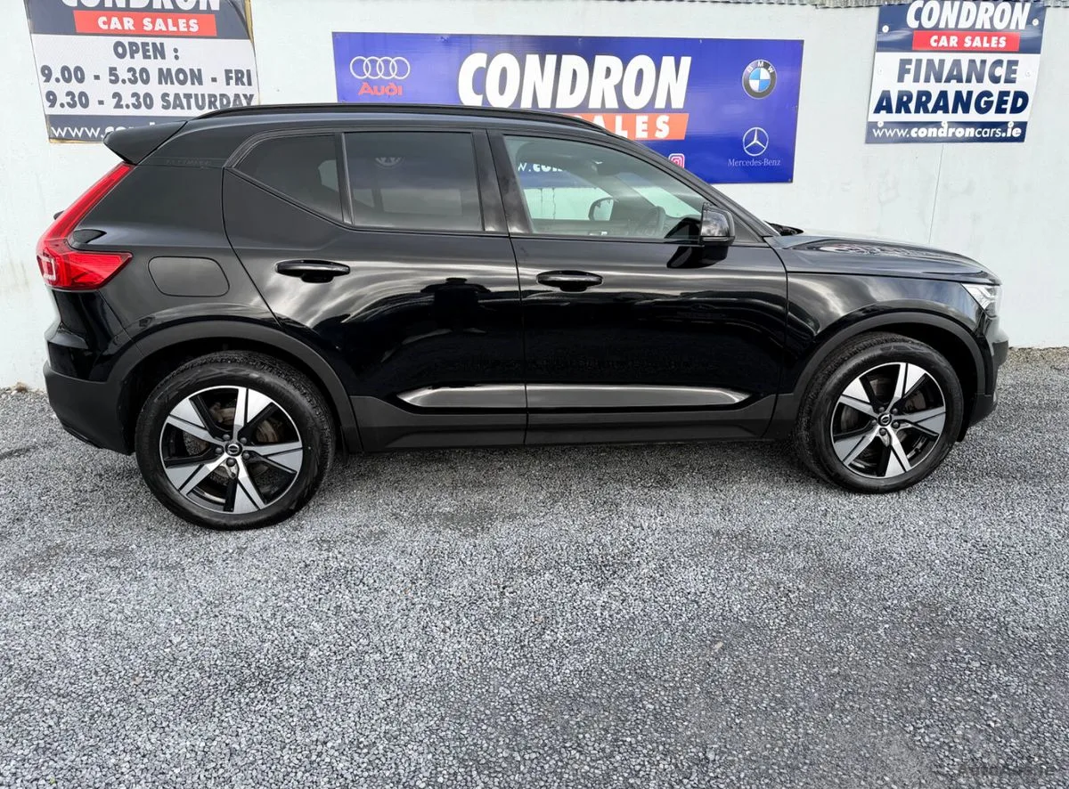 2022 Volvo XC40 – photo 17