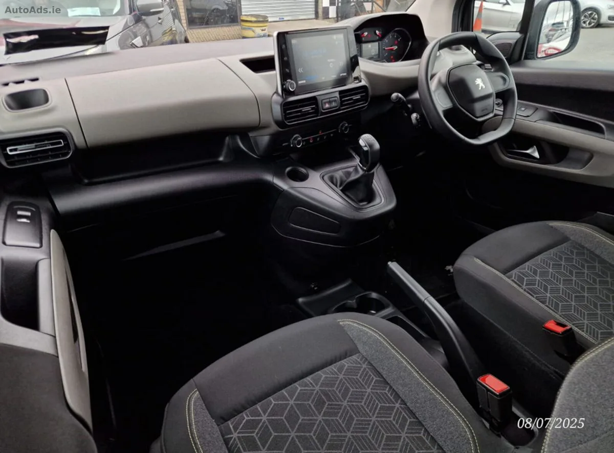 2021 Peugeot Rifter – photo 10