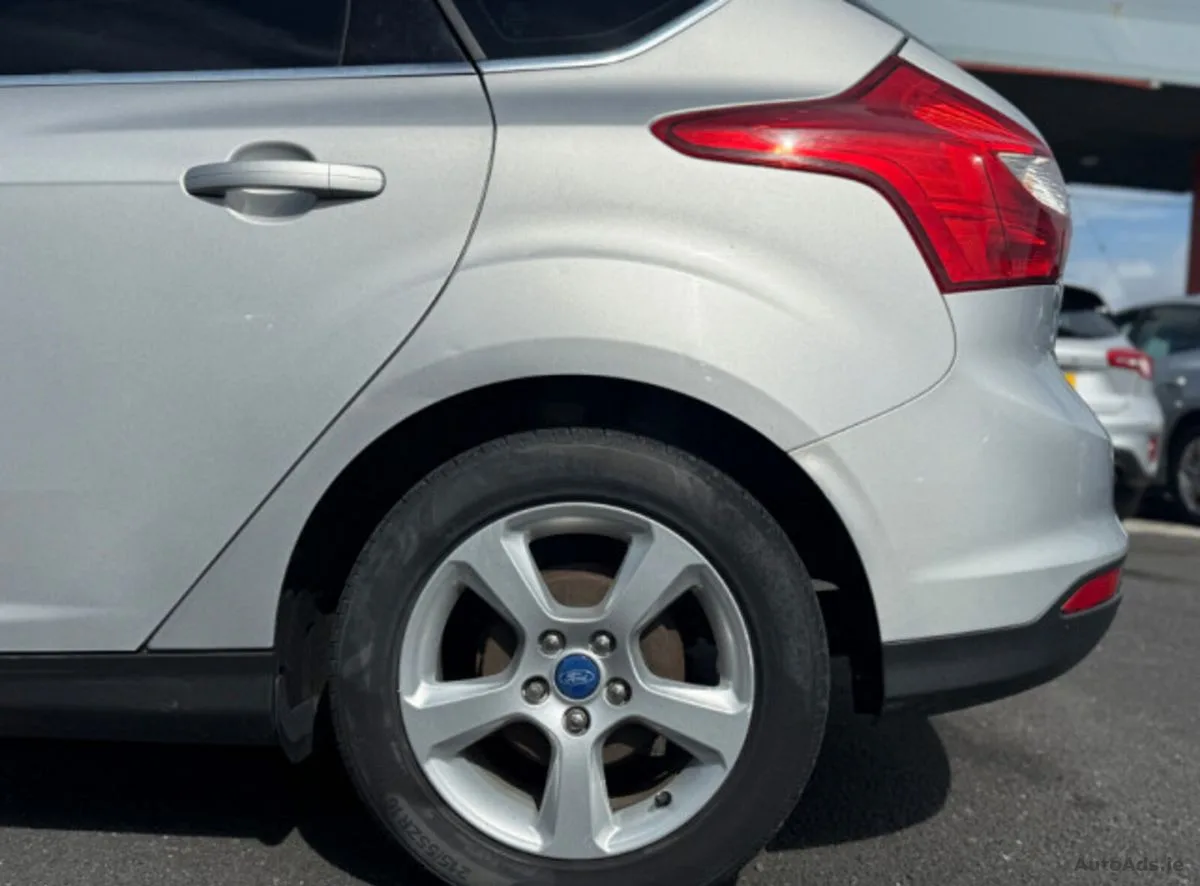 2015 Ford Focus – photo 6