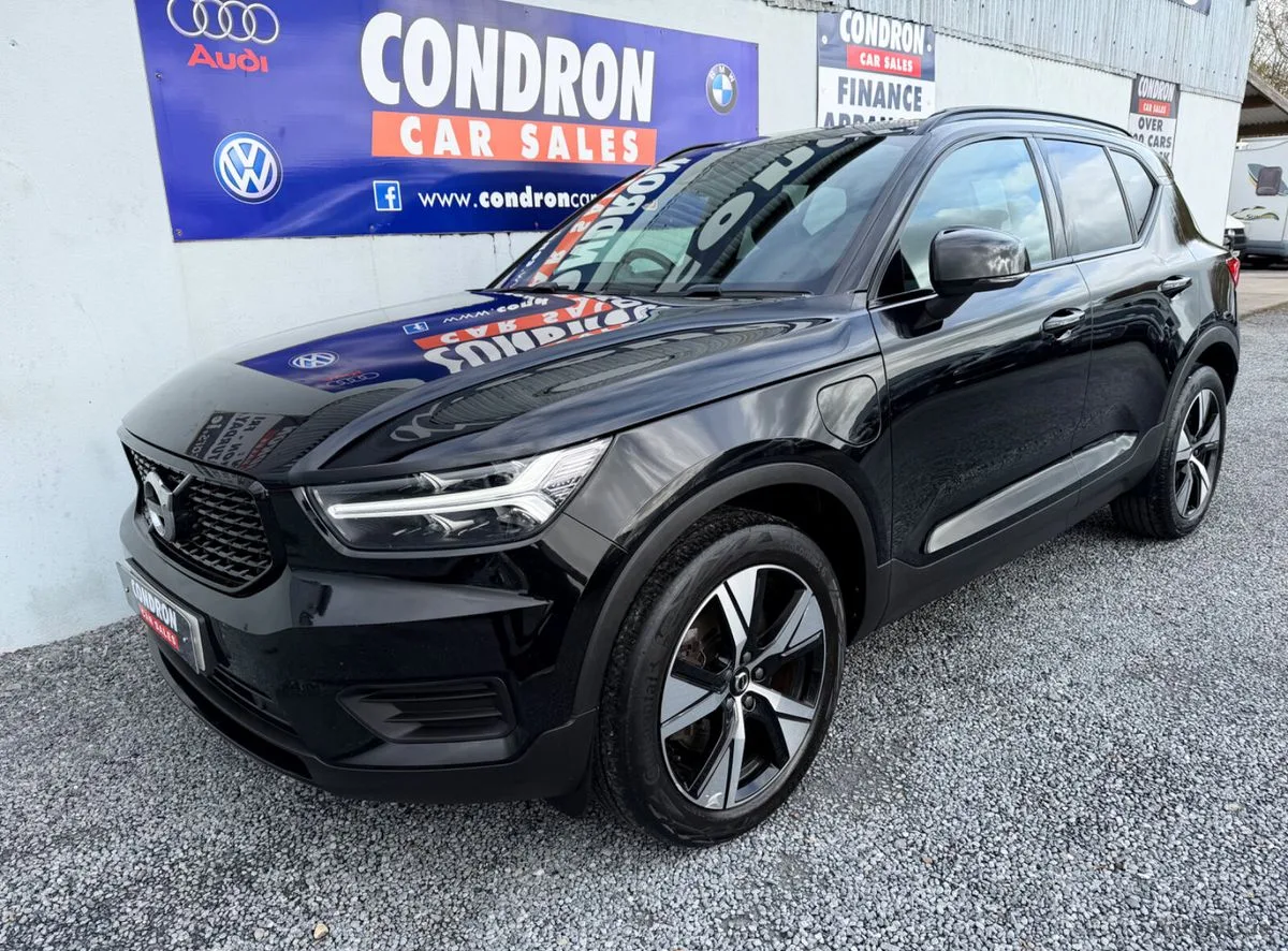 2022 Volvo XC40