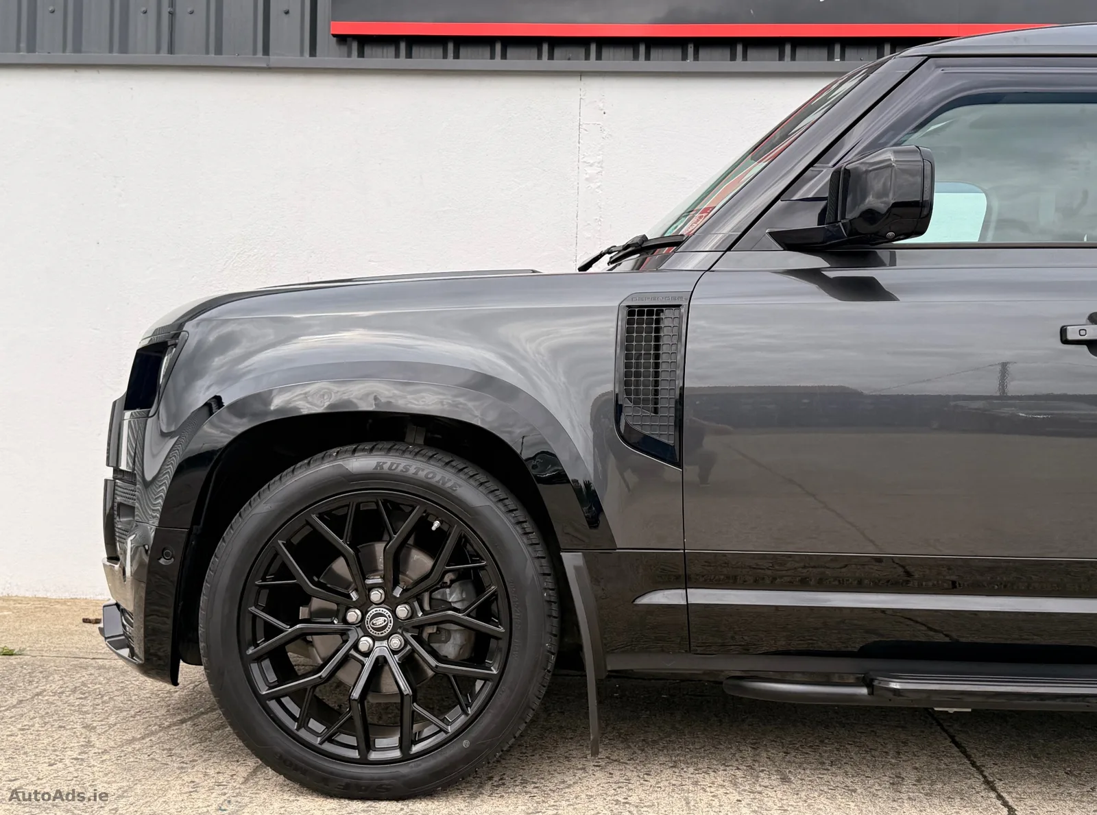 2023 Land Rover Defender – photo 7
