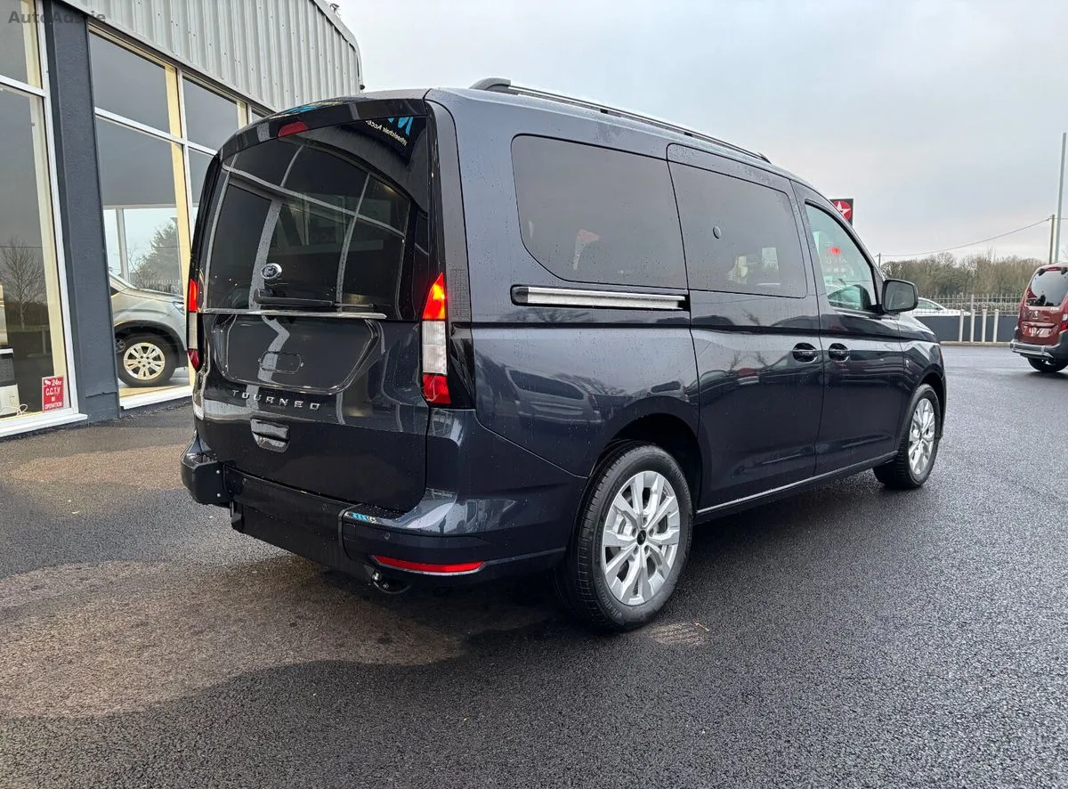 2026 Ford Tourneo Connect – photo 7