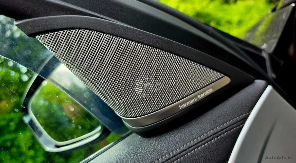 2020 BMW 5-Series – photo 19
