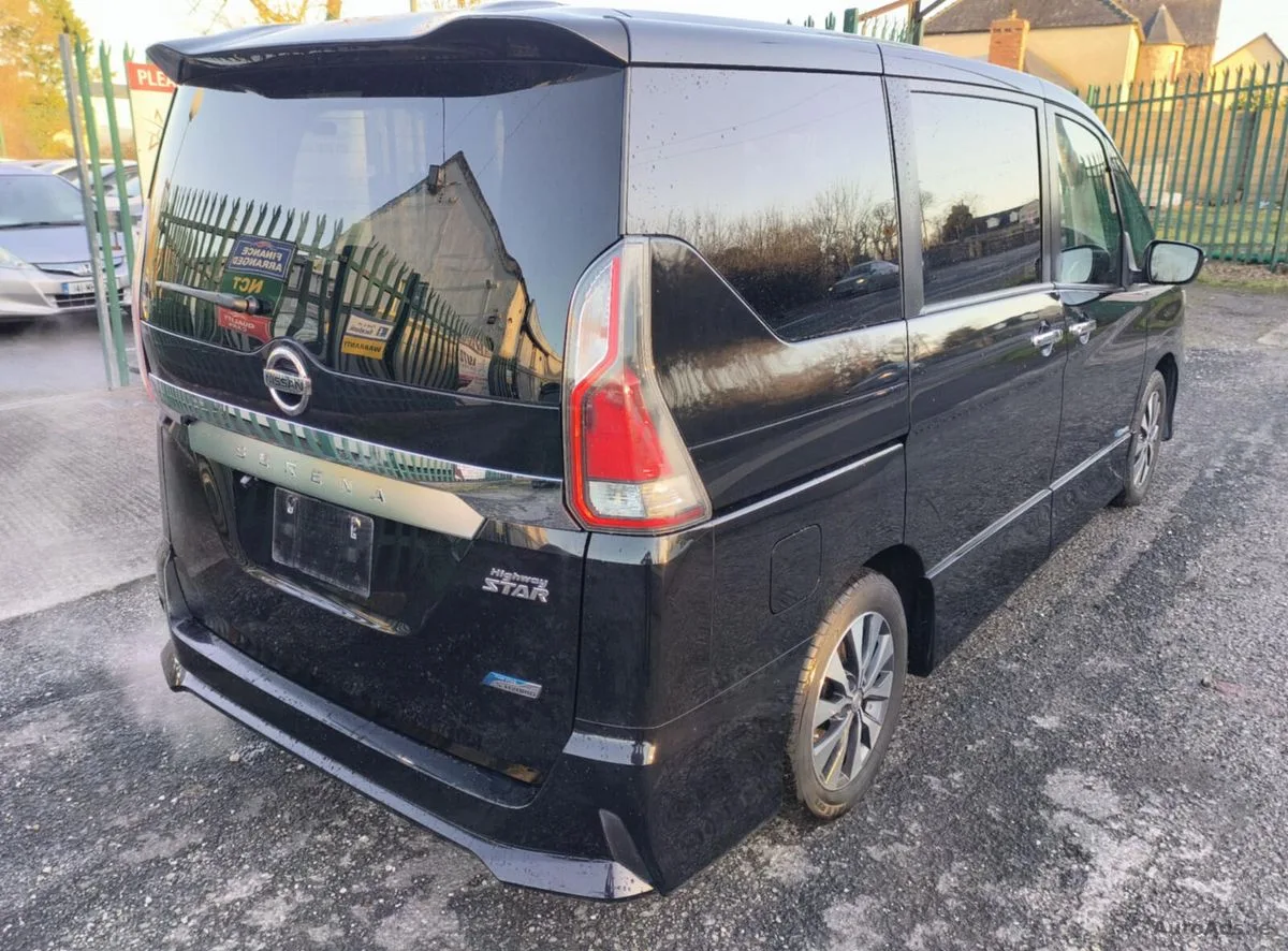 2017 Nissan Serena – photo 7