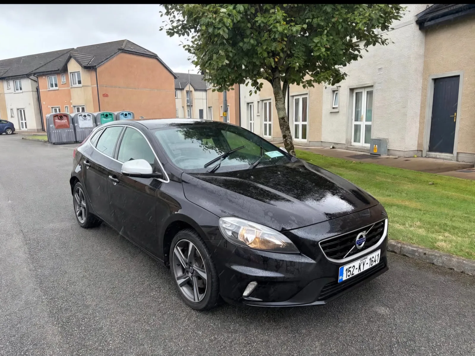 2015 Volvo V40