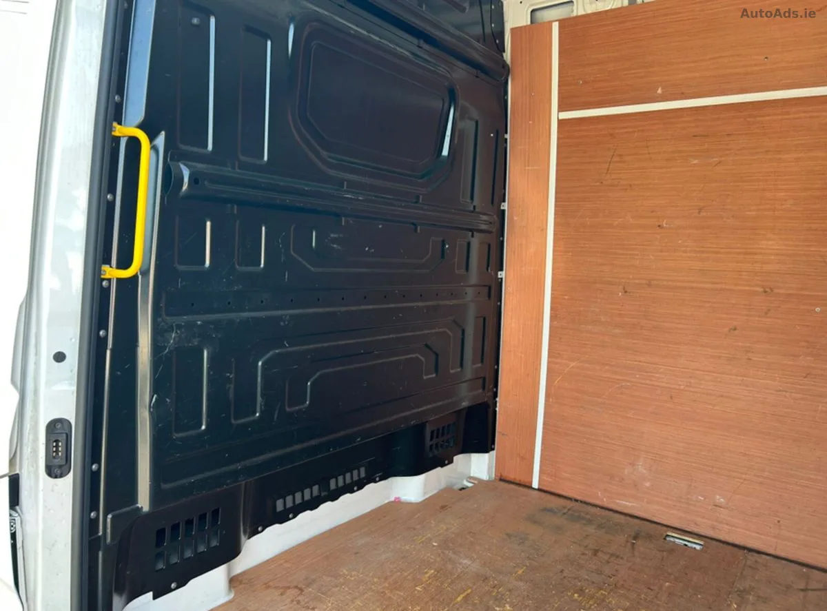 2023 Volkswagen Crafter – photo 9