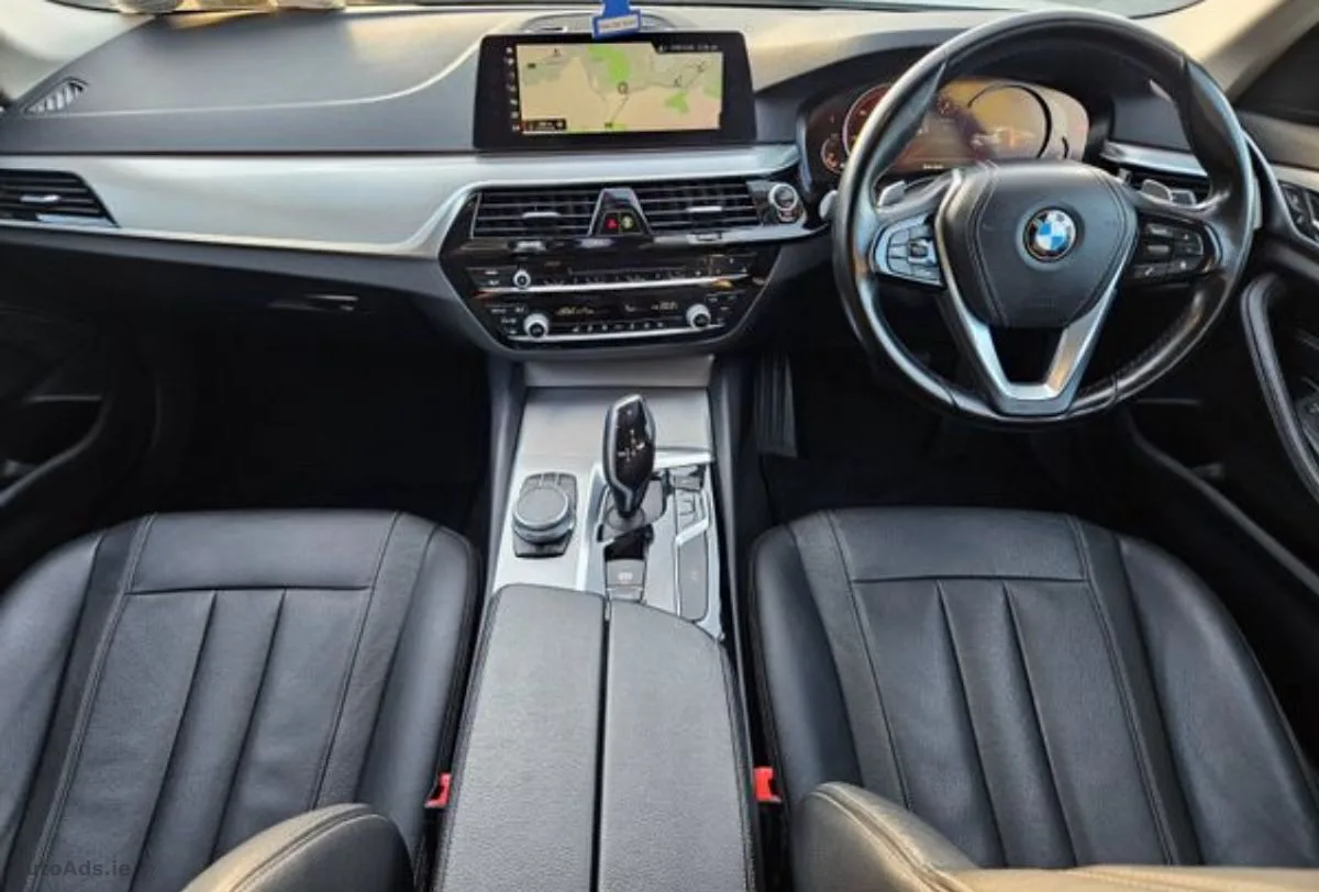 2018 BMW 5-Series – photo 9