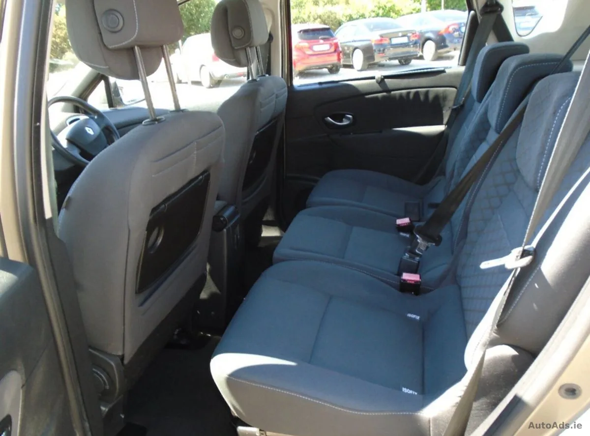 2011 Renault Scenic – photo 13